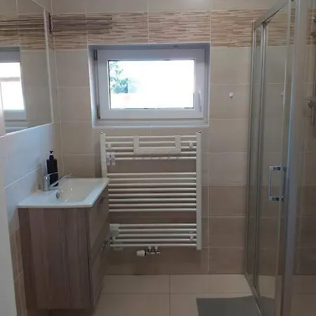 Lägenhet Apartma Pro Hosty Ve Starem Dvore C. 2 *