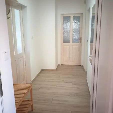 Apartma Pro Hosty Ve Starem Dvore C. 2 Lägenhet *