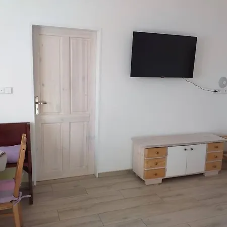 Apartma Pro Hosty Ve Starem Dvore C. 2 Lägenhet Třemošnice
